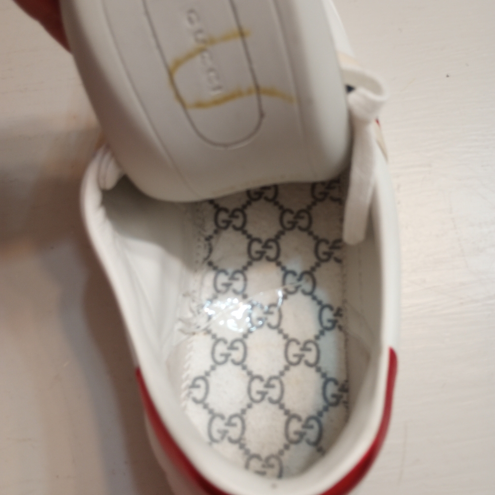 Gucci Ace Stripe Men's Classic Leather Sneakers - Picture 11 of 15